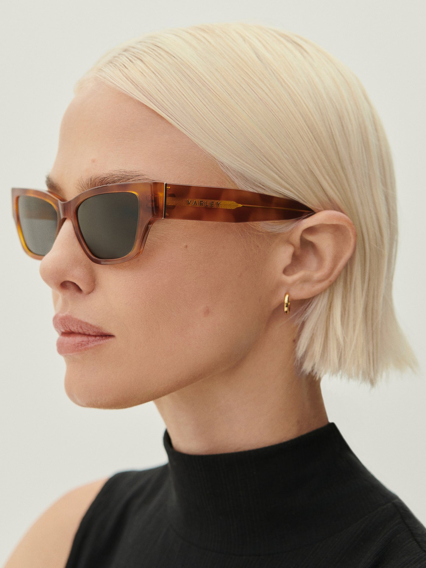 Varley Bright Tortoise Melra Sunglasses