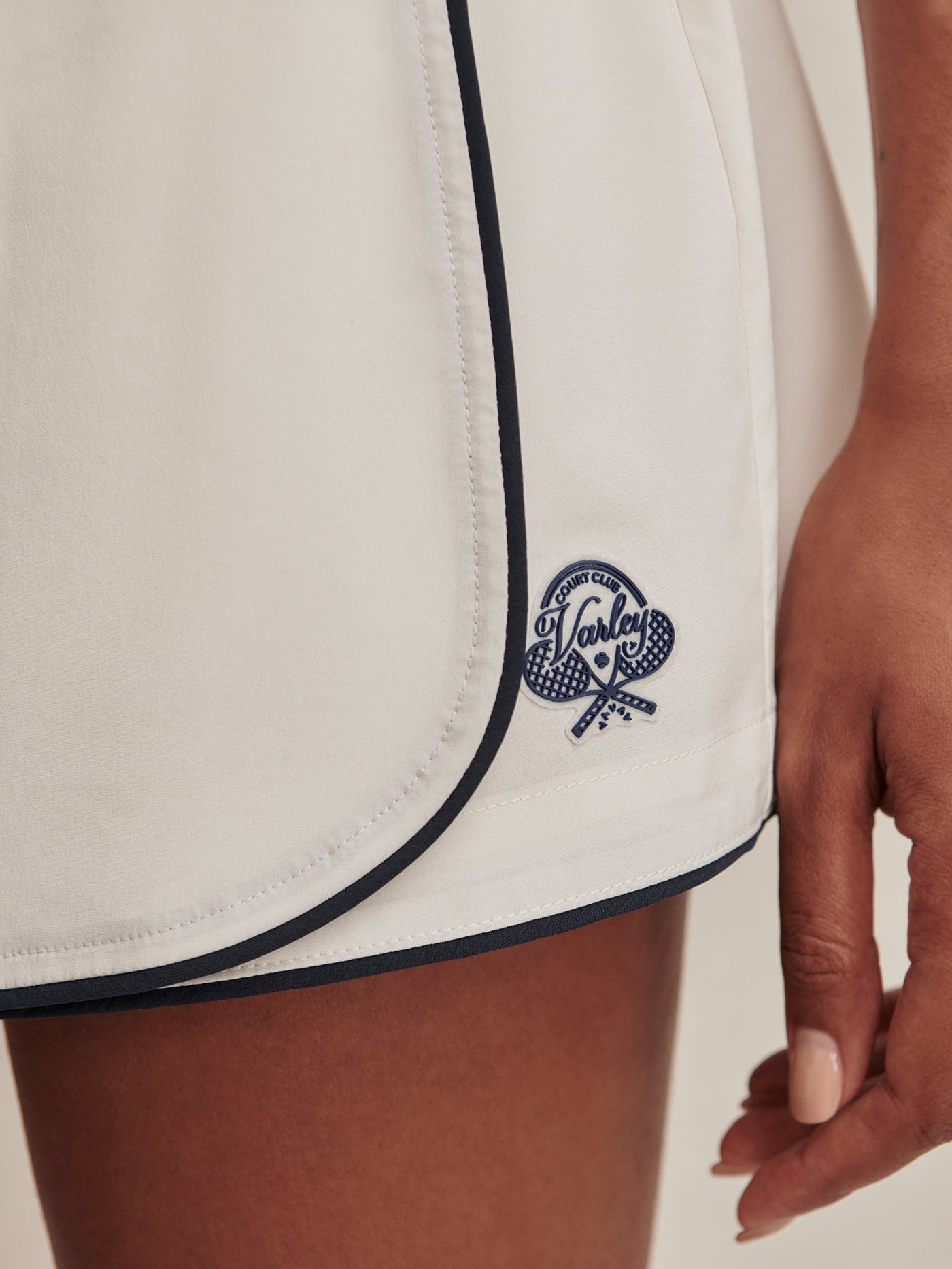 Varley White Anaya Mid Rise Skort 13.5