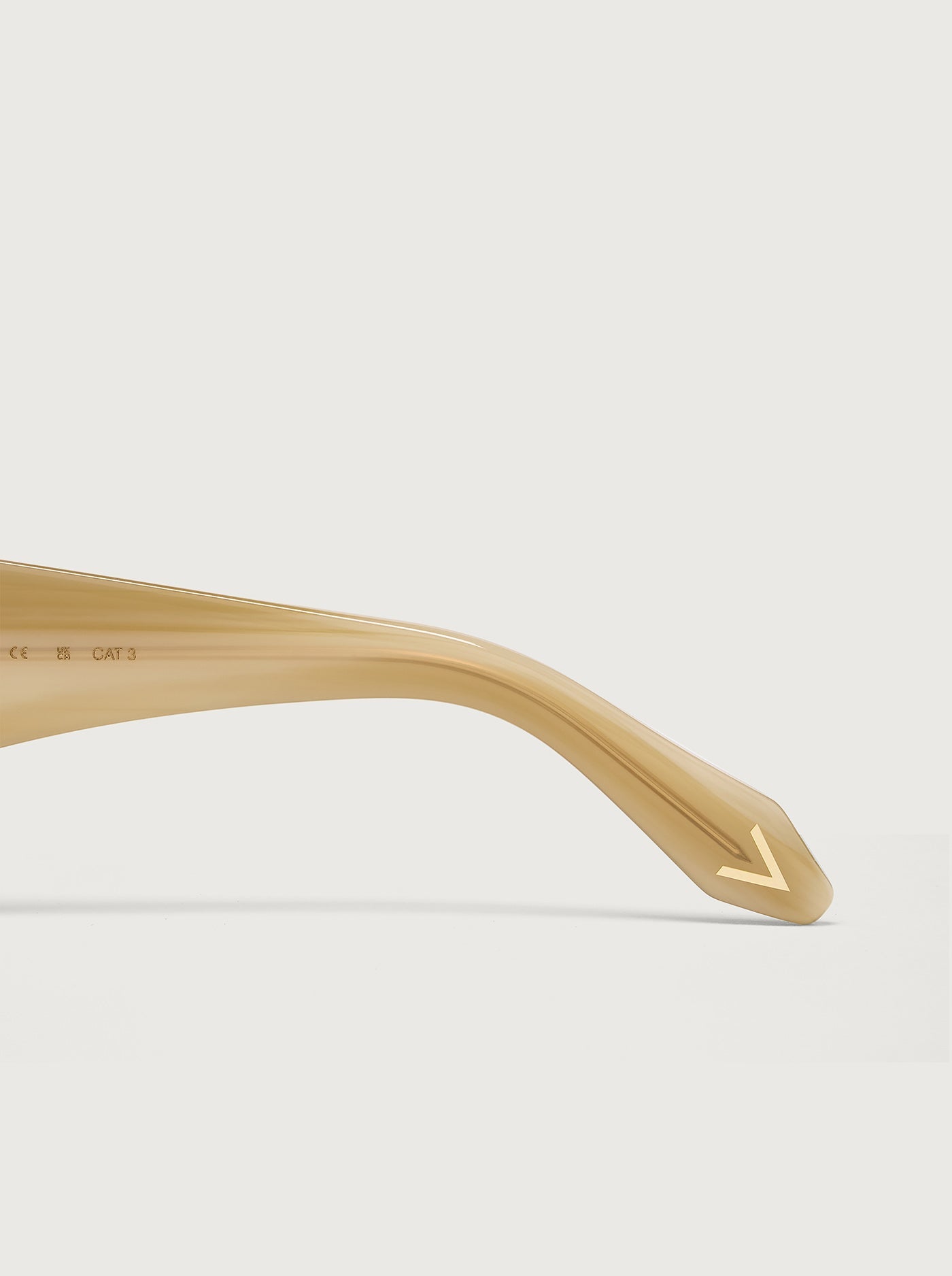 Varley Birch Mock Horn Bethnall Oval Sunglasses