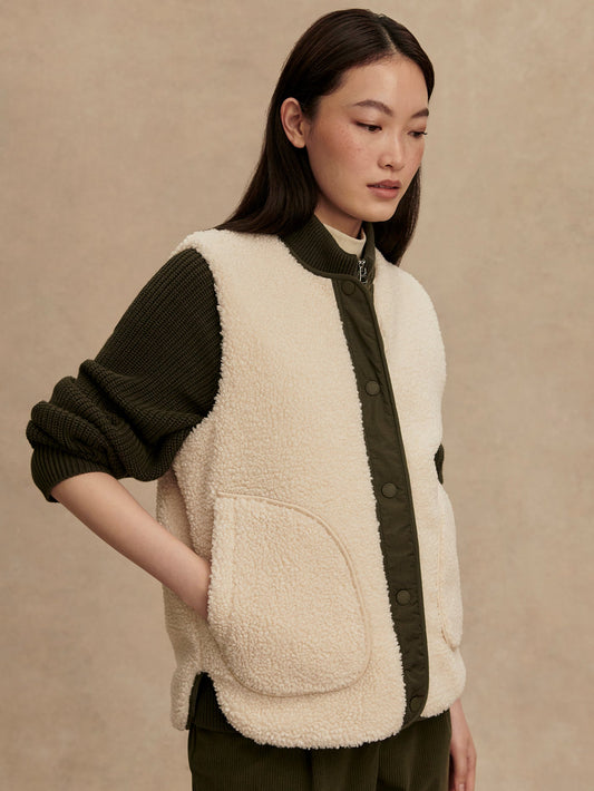 Varley Sandshell/ Forest Night Audrea Reversible Gilet