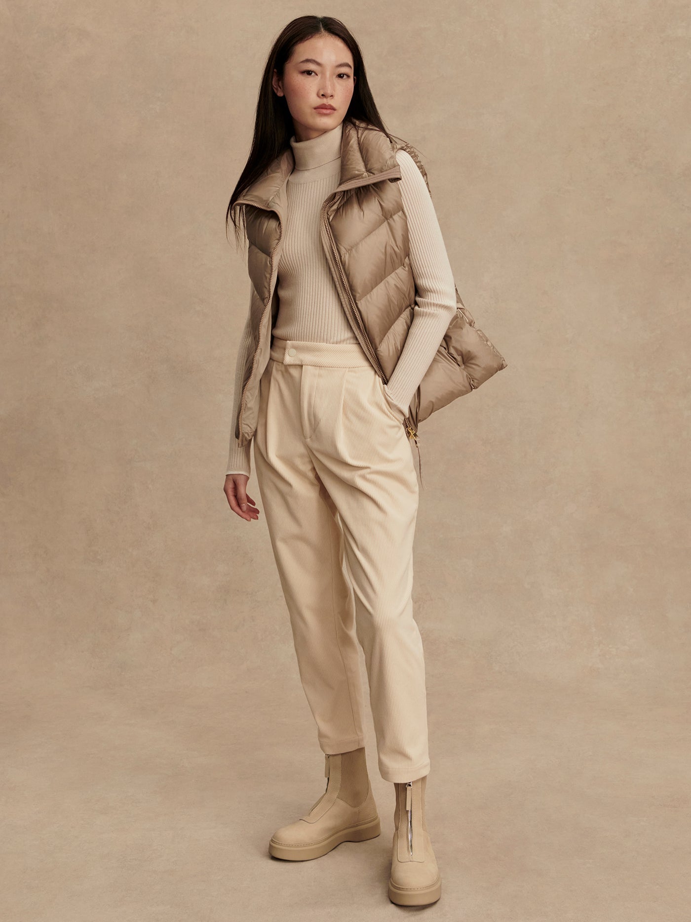 Varley Simply Taupe Bextor Lightweight Down Gilet