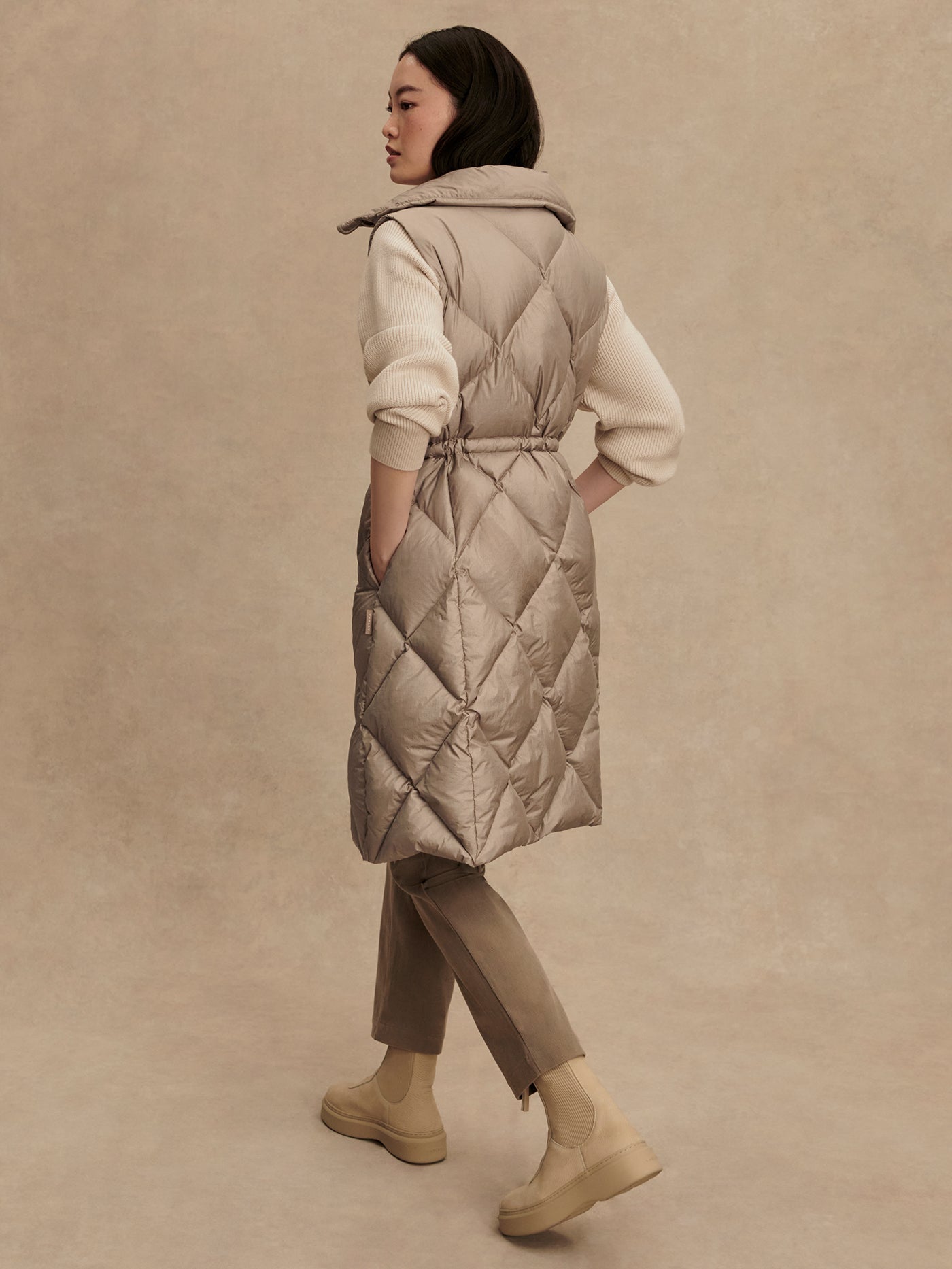 Varley Portabella Metallic Navine Long Down Gilet