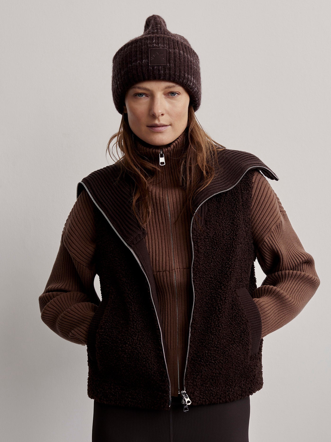 Varley Coffee Bean Aspen Gilet