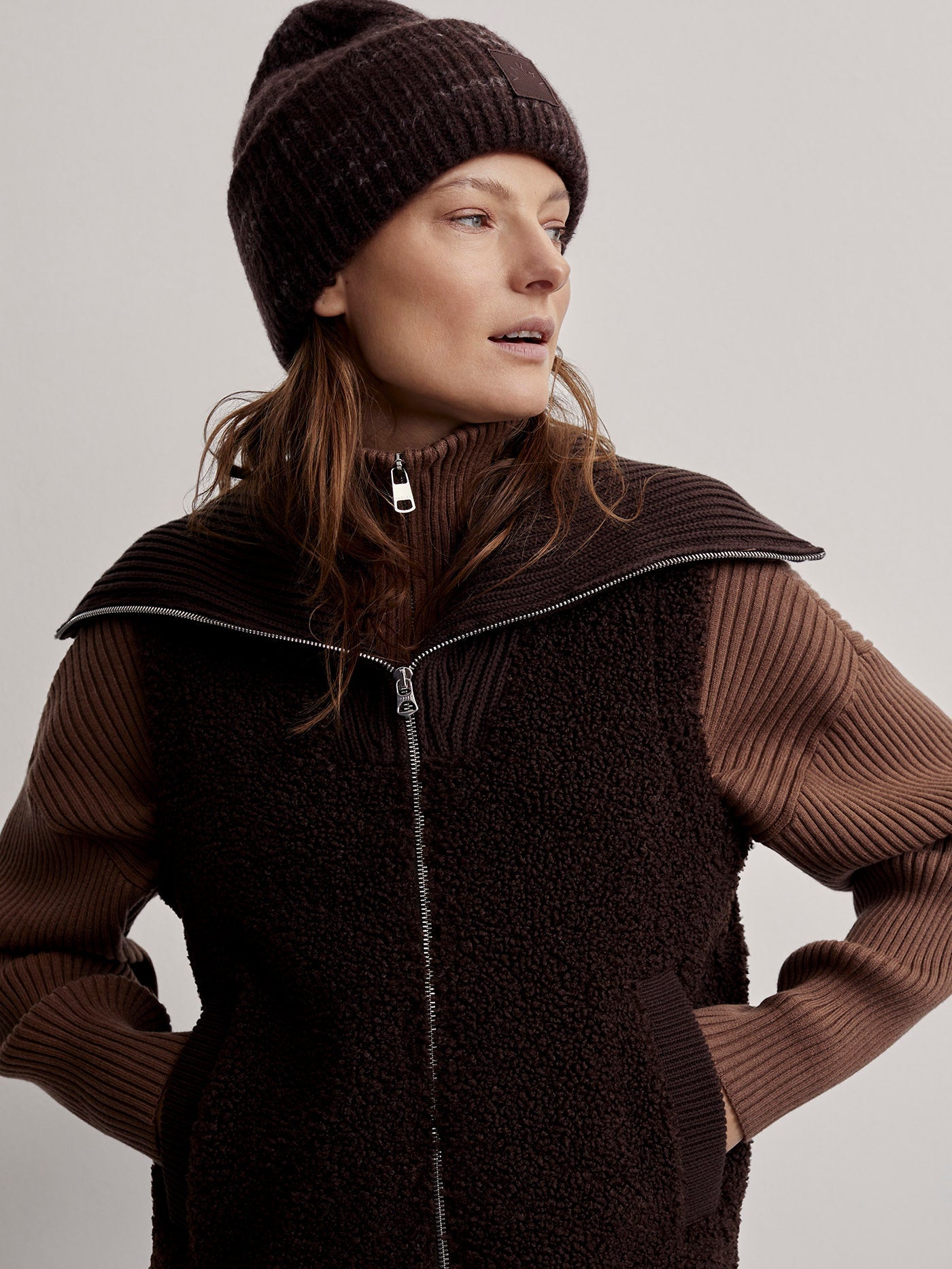 Varley Coffee Bean Aspen Gilet