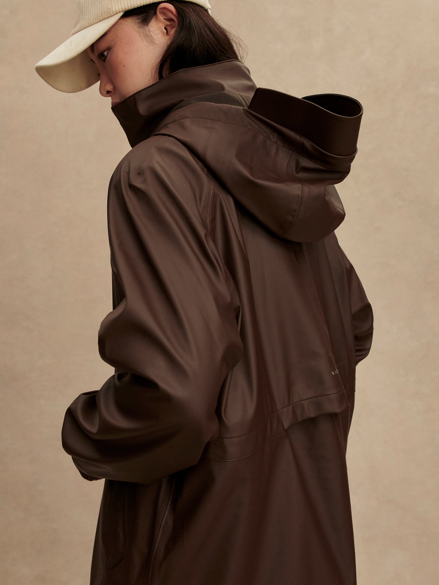 Varley Dark Truffle Kirsten Raincoat