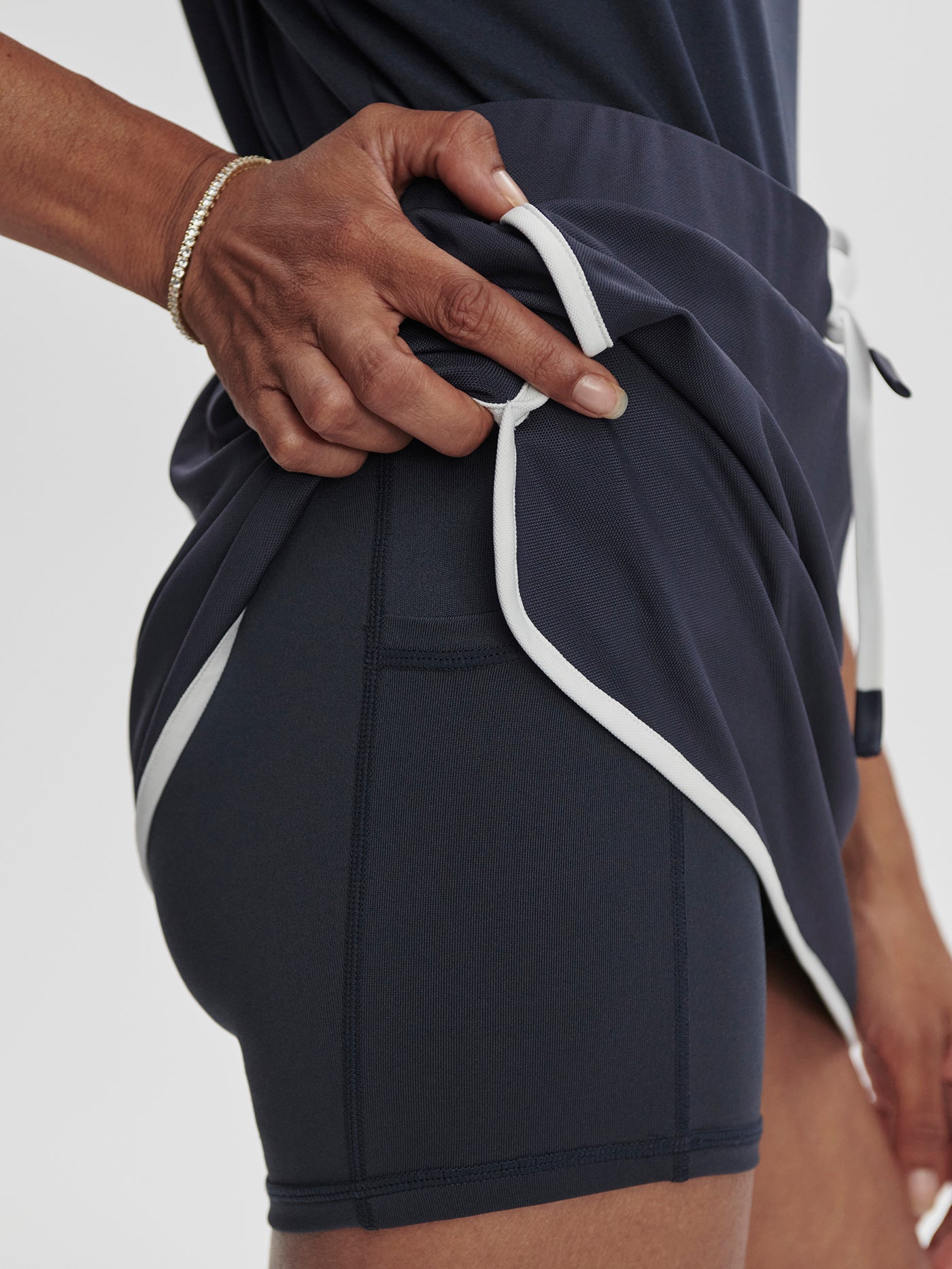 Varley Blue Nights Archer Mid Rise Skort 13.5