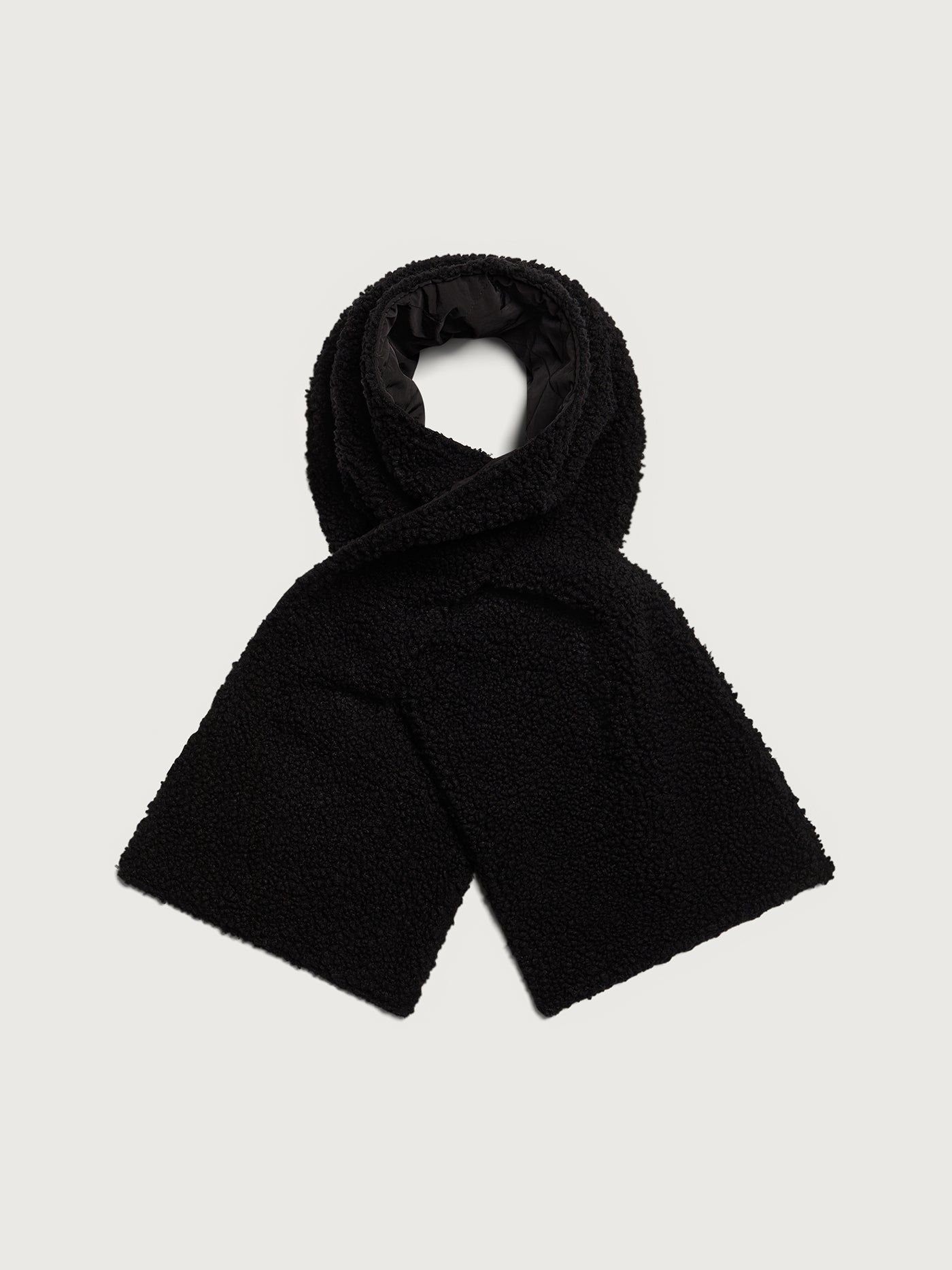 Varley Black Coronet Quilt Sherpa Scarf | VARLEY US