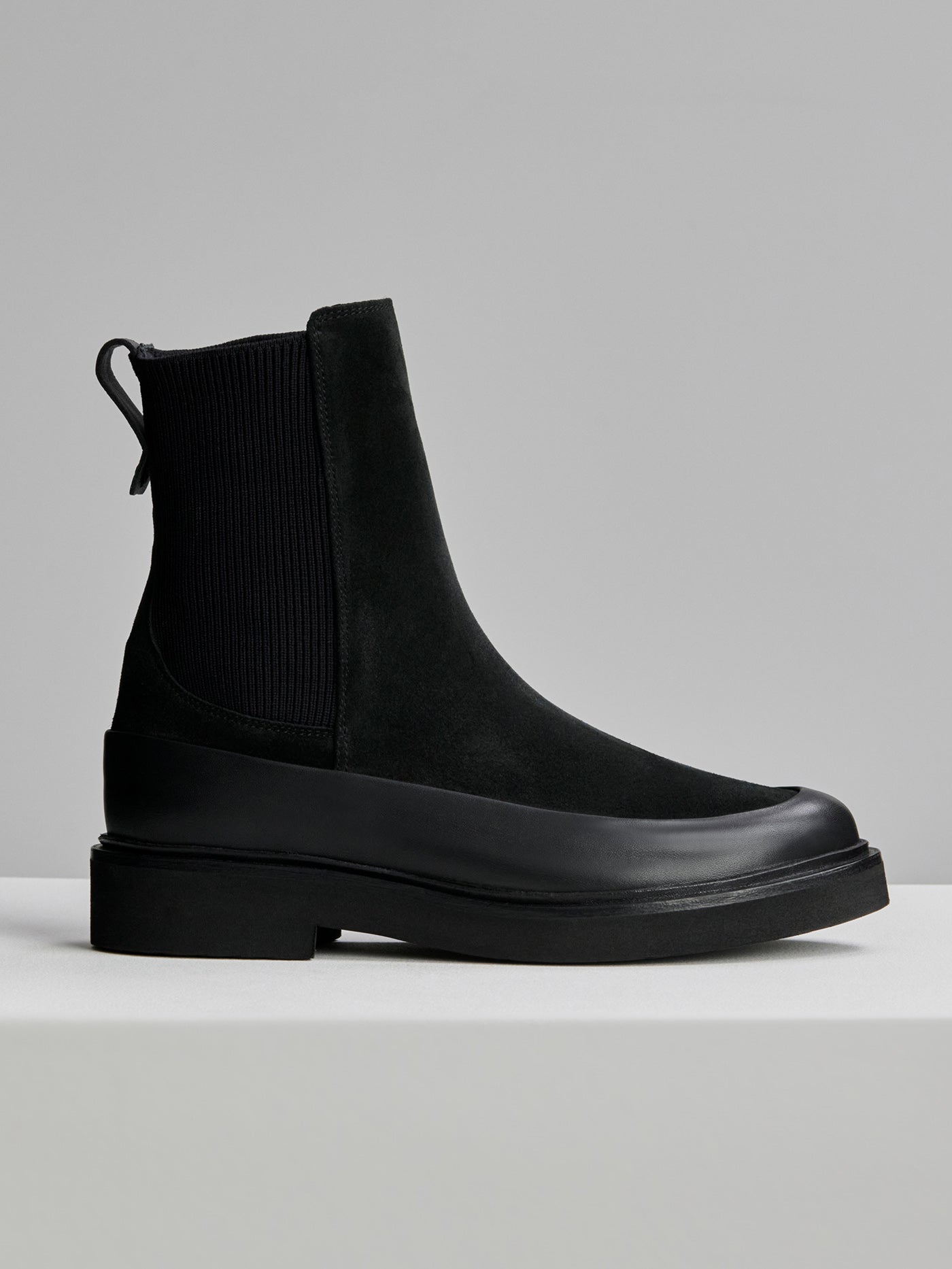 Varley Black Eileen Chelsea Boot
