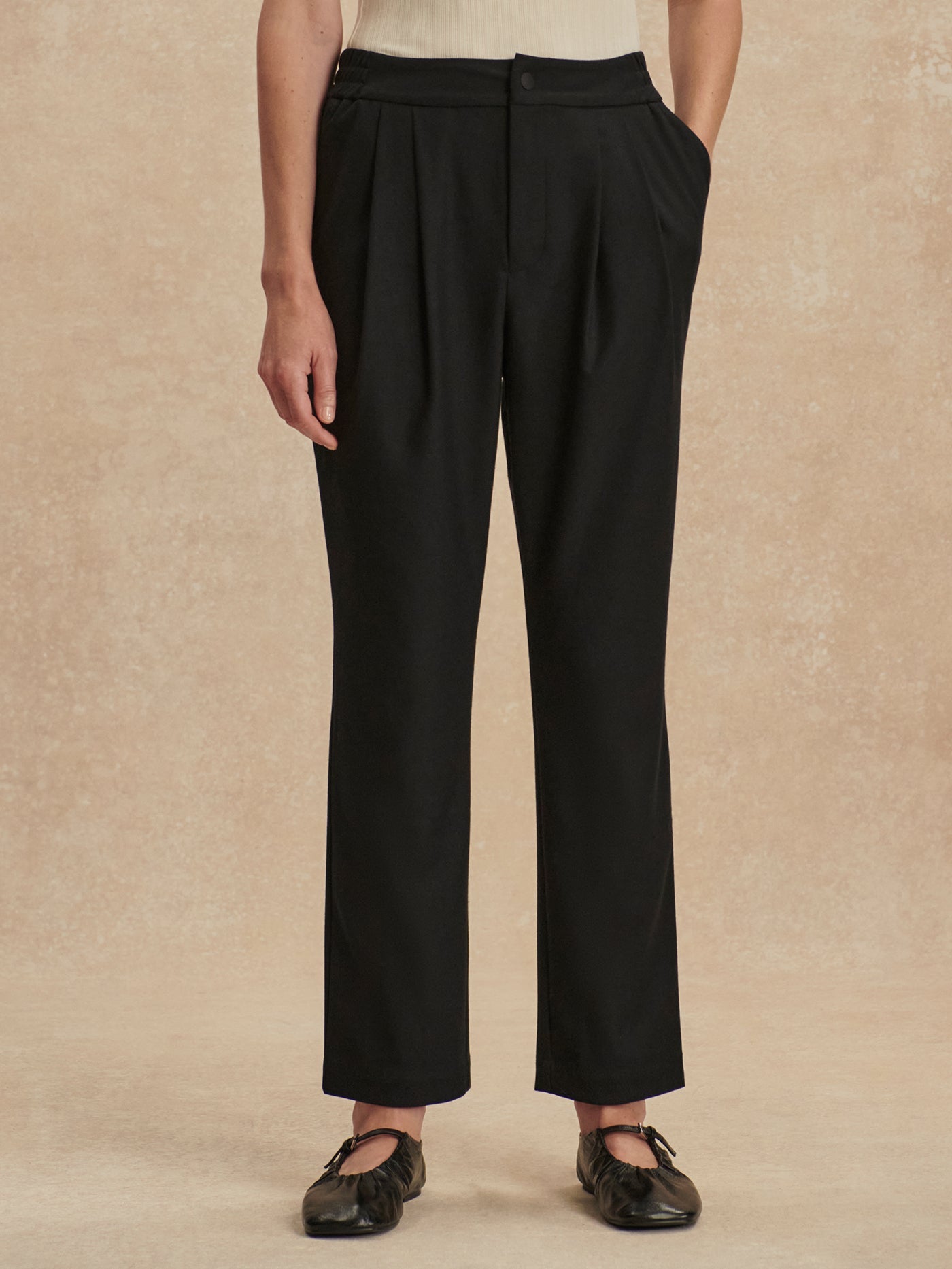 Varley Black Martha Reg Tapered Leg 27