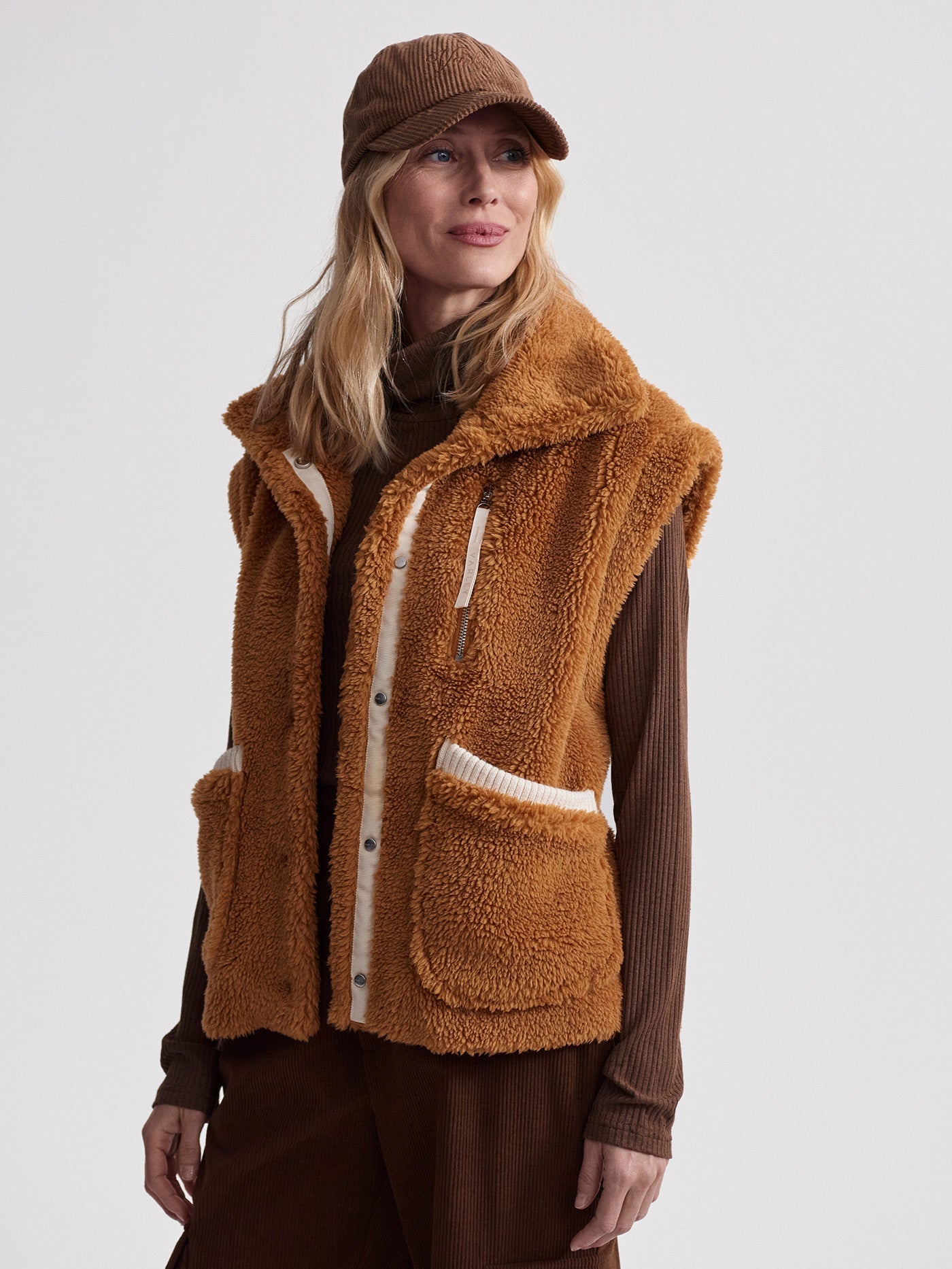 Varley Cafe Spice Balter Relaxed Sherpa Gilet