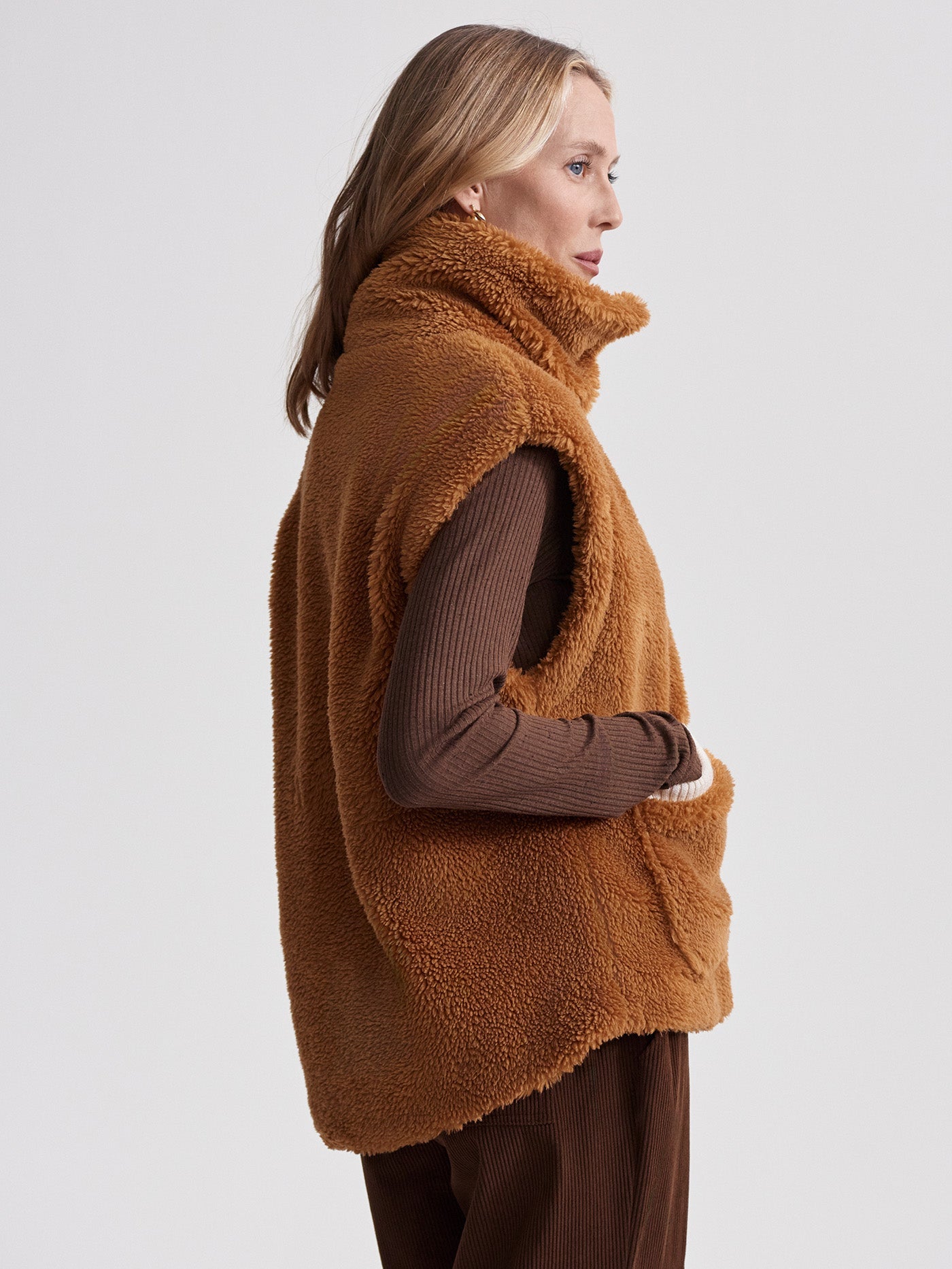 Varley Cafe Spice Balter Relaxed Sherpa Gilet