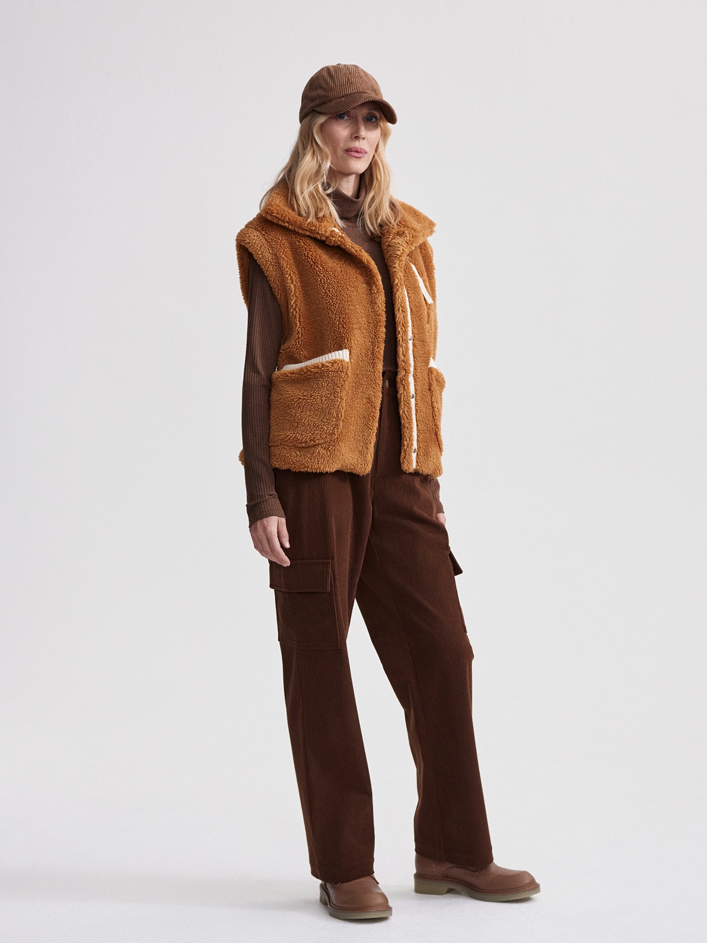 Varley Cafe Spice Balter Relaxed Sherpa Gilet