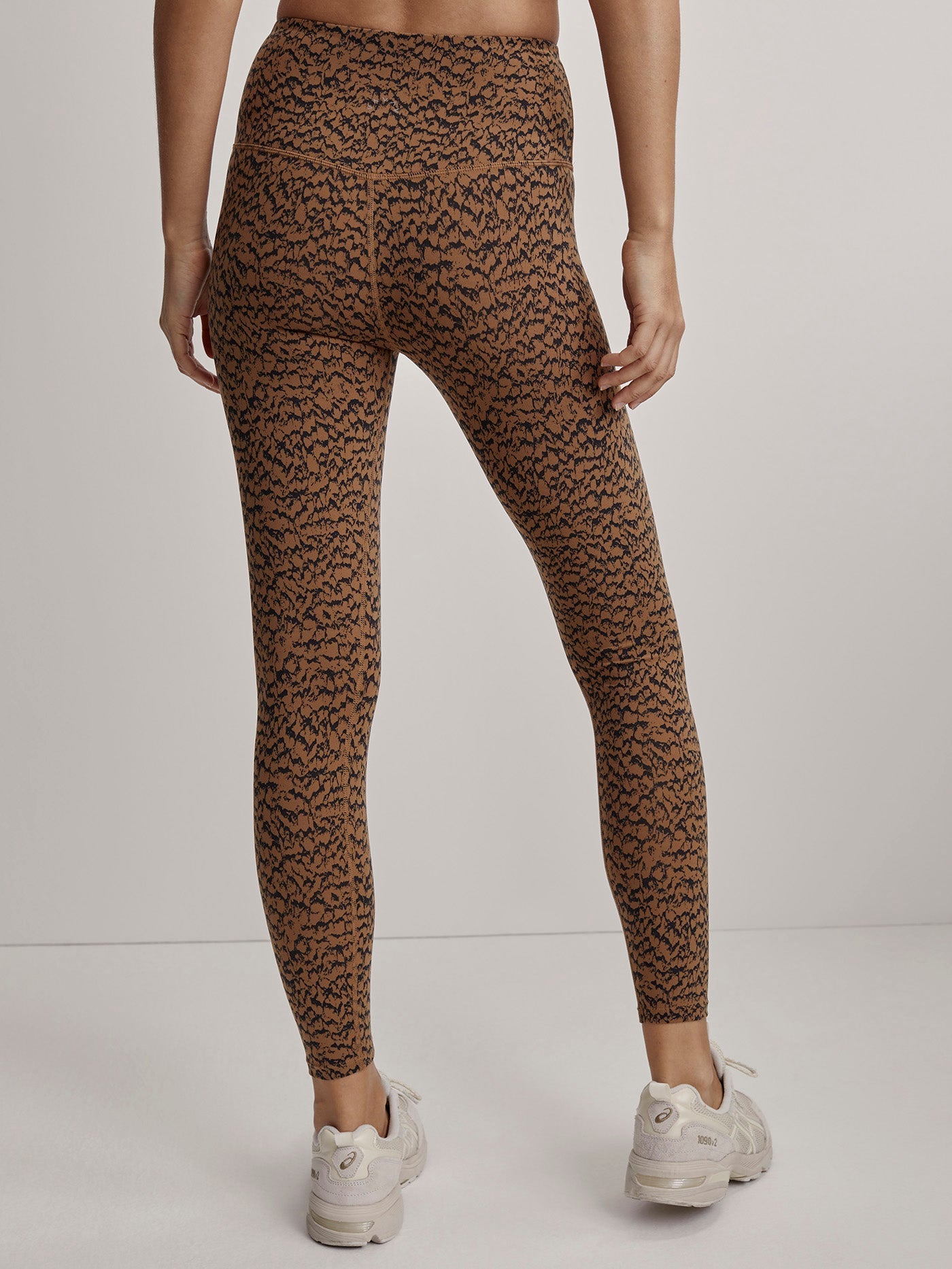 Varley Sand Drift Move High Rise Legging 25 | VARLEY US