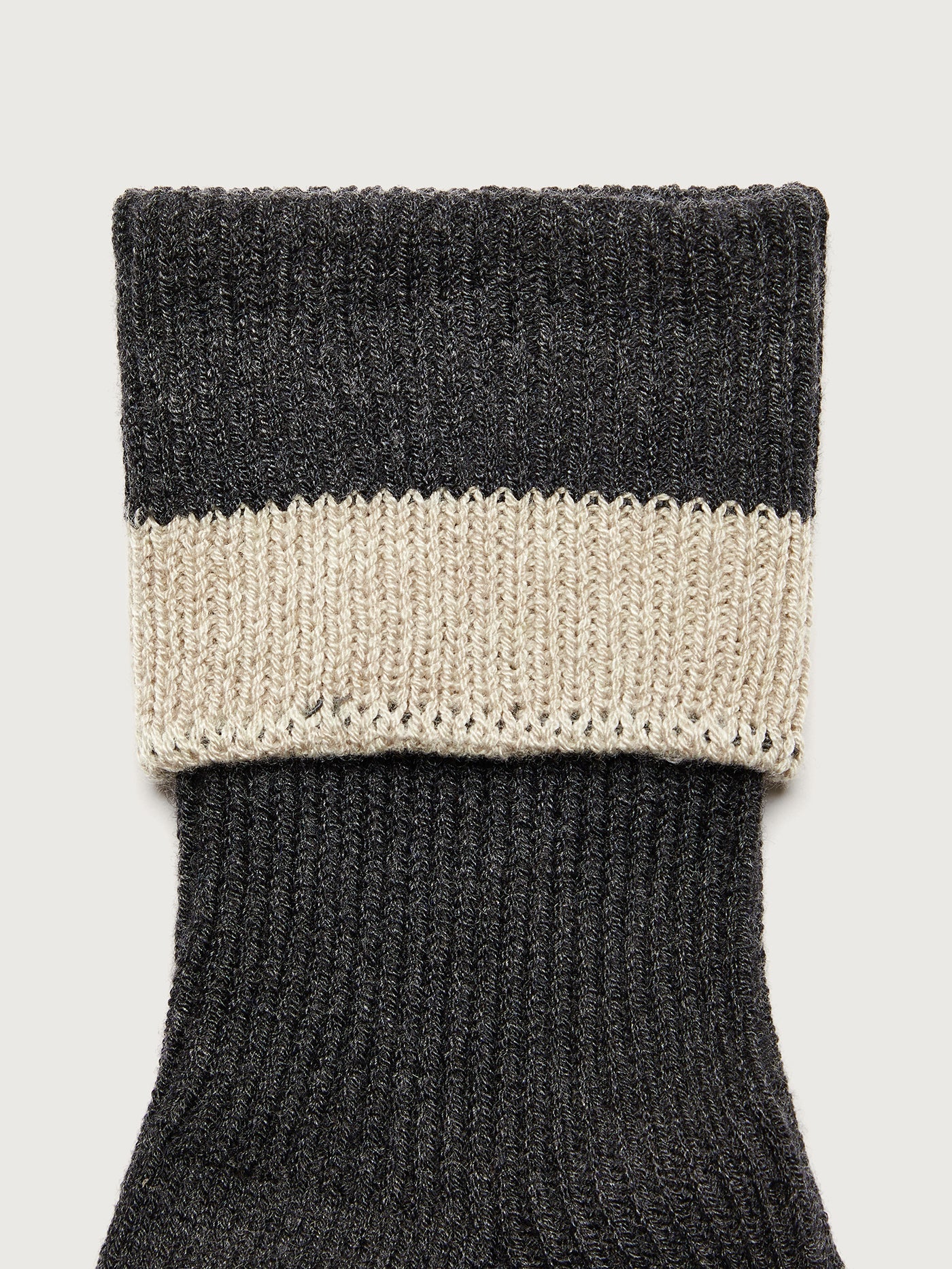 Varley Charcoal/ Chalk Kerry Plush Roll Top Sock | VARLEY US