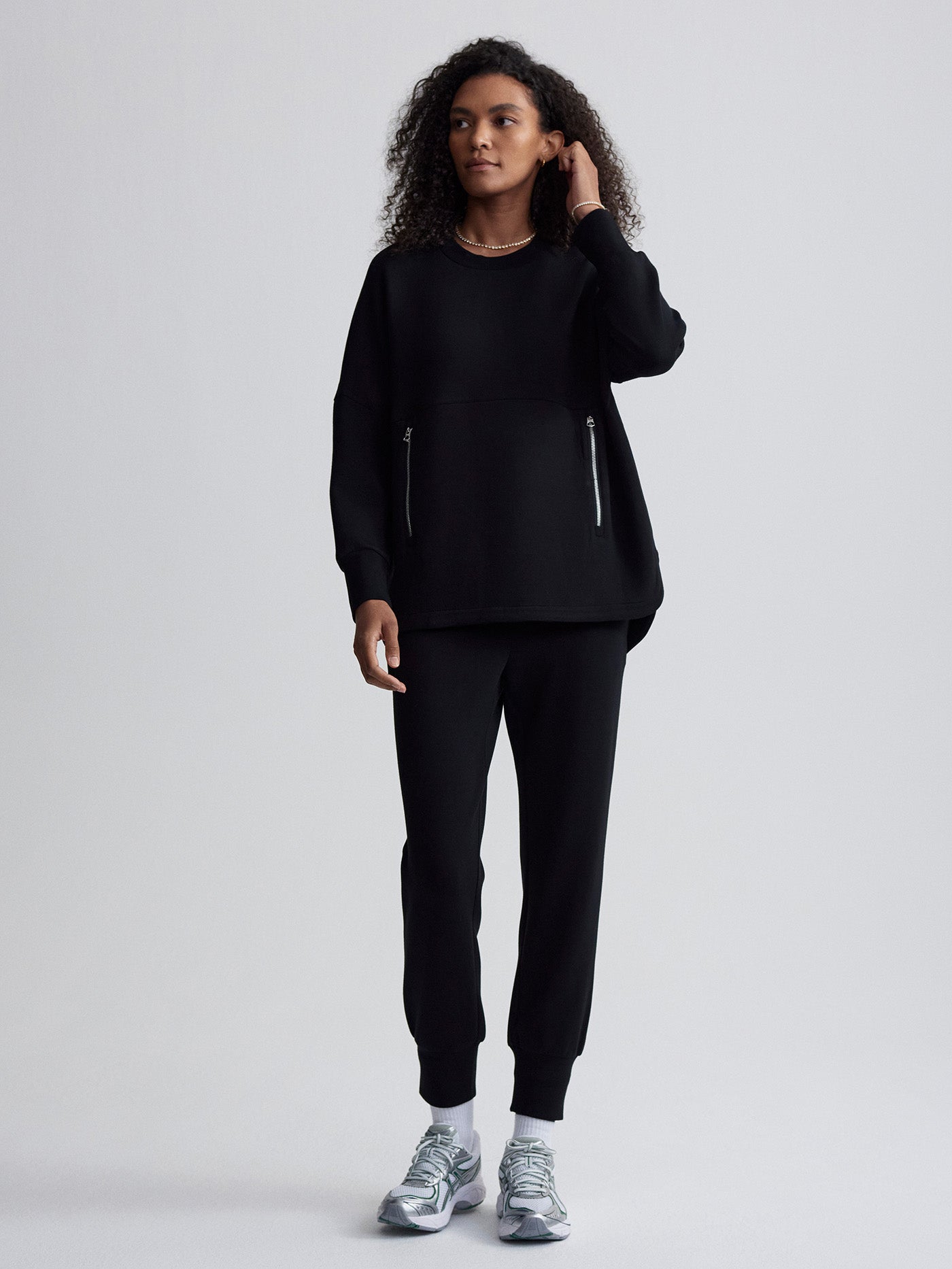 Varley Black Paige Longline Sweat | VARLEY US