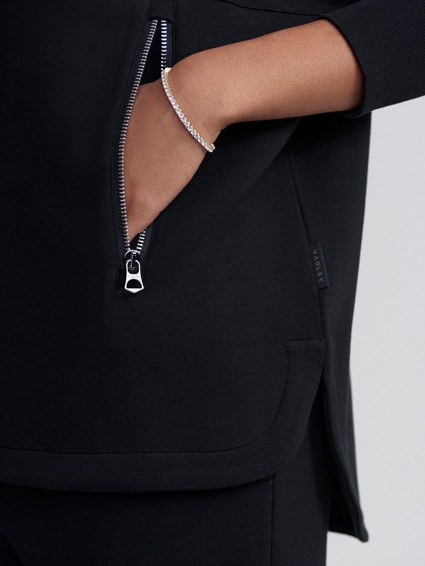 Varley Black Paige Longline Sweat | VARLEY US